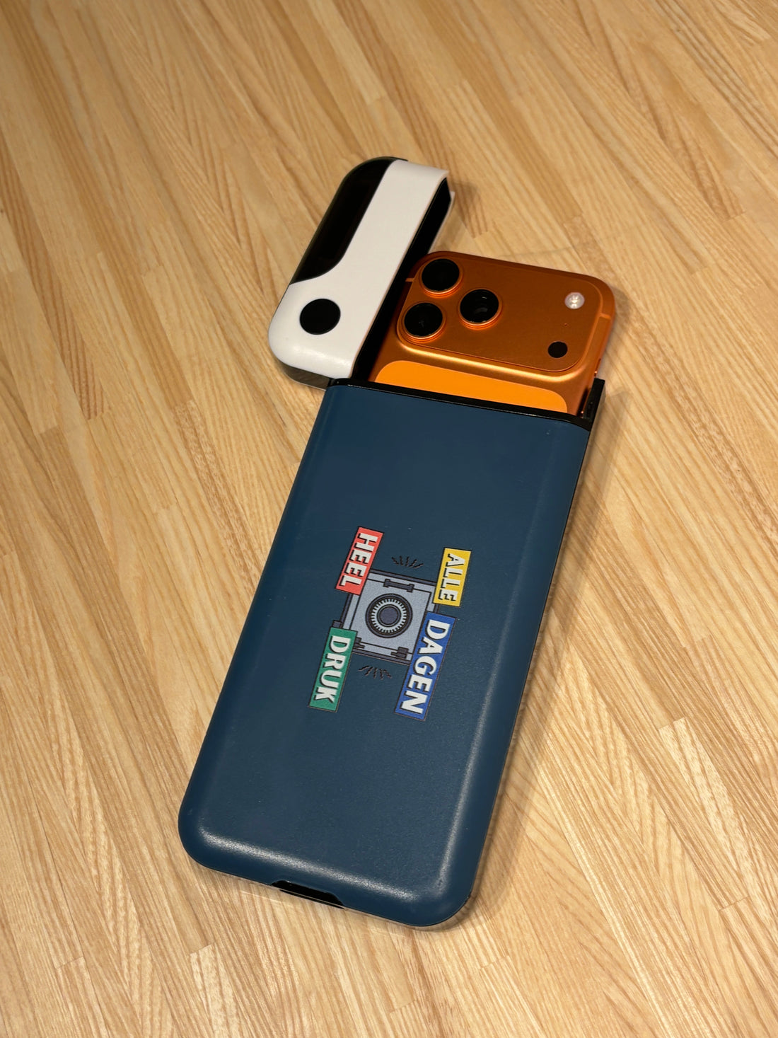 Waarom een telefoonkluis zoveel meer rust (en focus) geeft dan je denkt